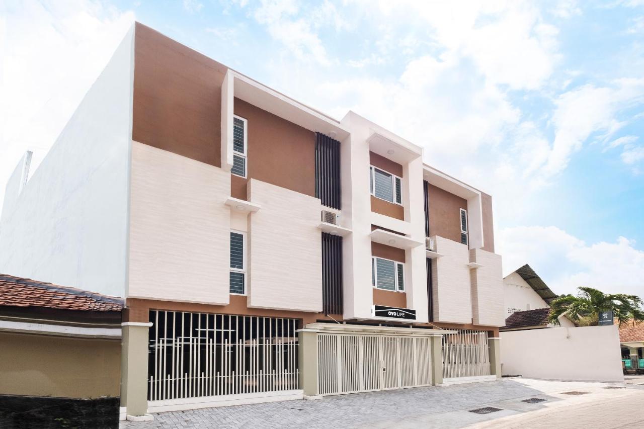 Oyo Life 2801 Sari Panguripan Hotel Kejayan Kültér fotó